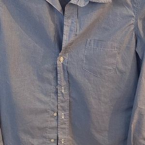 Frank & Eileen button down shirt in size small. Blu/white small checks